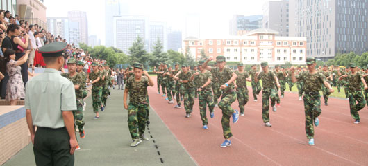  2013年中学部军训结业典礼 