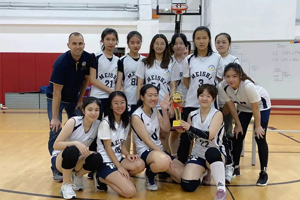 喜报丨CISA 女子篮球再次夺冠，美视学子在各个赛场收获了不俗的成绩！
