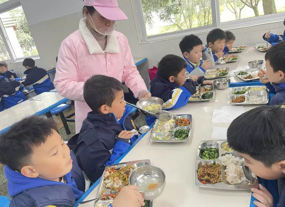 122252-6845.jpg 2025-12-22_095441.jpg