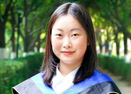 优秀学子专访丨从普高到工商管理全球第一，她用AP证明——选对路径，世界名校没有“唯一答案”